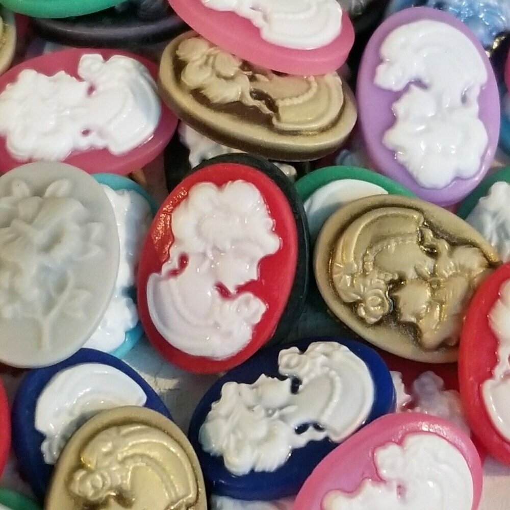 Victorian Raised Cameo Resin Cabochons Mixed Color 18x13mm Oval 10 pcs - Picture 5 of 10